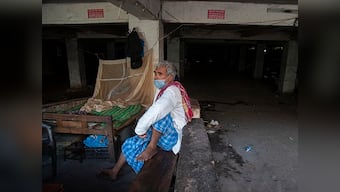 Hawkers’ body says ‘financial epidemic’ awaits five crore families dependent on roadside vending, seeks assistance under Mudra scheme