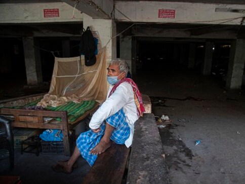 Hawkers’ body says ‘financial epidemic’ awaits five crore families dependent on roadside vending, seeks assistance under Mudra scheme Hawkers’ body says ‘financial epidemic’ awaits five crore families dependent on roadside vending, seeks assistance under Mudra scheme