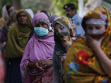 Coronavirus Outbreak: Pakistan lifts restrictions on mosque congregations ahead of Ramadan month; masks, social distancing mandatory Coronavirus Outbreak: Pakistan lifts restrictions on mosque congregations ahead of Ramadan month; masks, social distancing mandatory