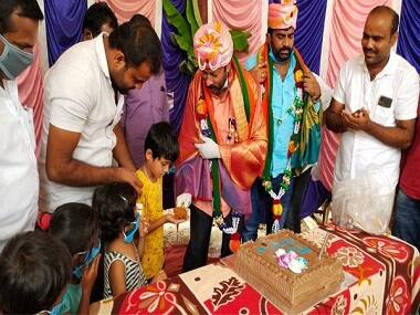 Coronavirus Outbreak: Flouting lockdown, BJP MLA from Karnataka's Turuvekere celebrates birthday with supporters