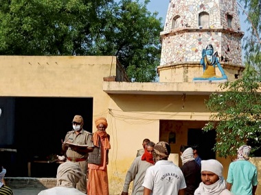 Two priests found murdered in temple in Uttar Pradesh's Bulandshahr, one arrested; suspect was accused of stealing tongs from temple Two priests found murdered in temple in Uttar Pradesh's Bulandshahr, one arrested; suspect was accused of stealing tongs from temple
