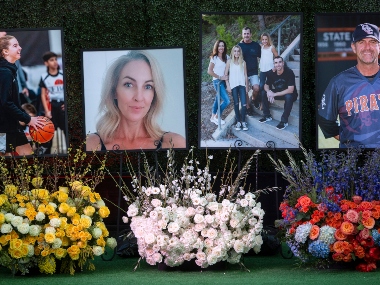 Families of deceased members sue helicopter company in deadly crash involving Kobe Bryant Families of deceased members sue helicopter company in deadly crash involving Kobe Bryant