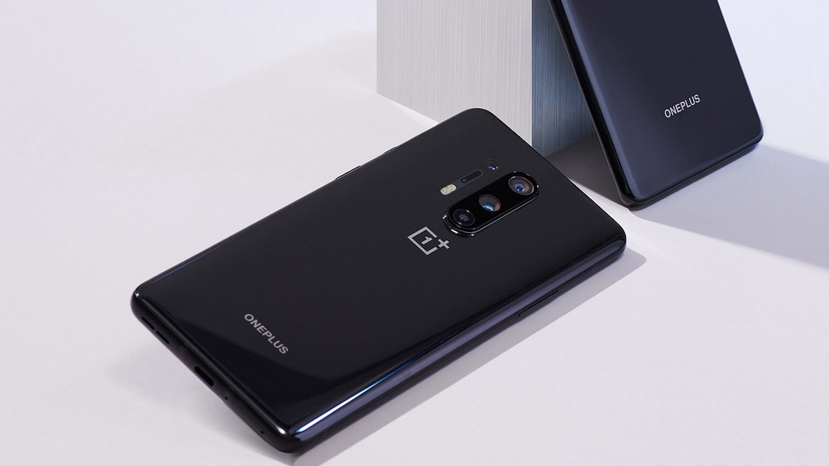 OnePlus 8, 8 Pro are likely to go on sale on 29 May in India at a starting price of Rs 41,999