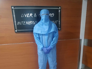 In Pune's COVID-19 hospitals, doctors rely on team work and humour to rise above fears, battle virus in sweltering conditions In Pune's COVID-19 hospitals, doctors rely on team work and humour to rise above fears, battle virus in sweltering conditions