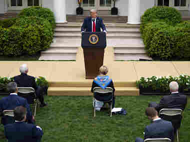 Criticised for response to coronavirus outbreak, Donald Trump clumsily tries to shift blame to WHO Criticised for response to coronavirus outbreak, Donald Trump clumsily tries to shift blame to WHO