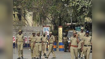Private airline pilot, 30, robbed at gunpoint on IIT-Delhi flyover by masked men; case registered