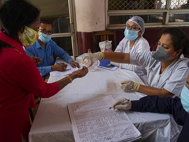 Coronavirus Outbreak Highlights: Maharashtra reports 729 new COVID-19 cases, 31 deaths; confirmed infections jump to 9,318, toll at 400 Coronavirus Outbreak Highlights: Maharashtra reports 729 new COVID-19 cases, 31 deaths; confirmed infections jump to 9,318, toll at 400