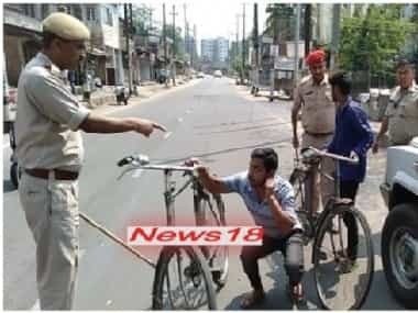 Coronavirus Outbreak: Assam Police was notorious for reckless lathi charges, now they're handing out food for all Coronavirus Outbreak: Assam Police was notorious for reckless lathi charges, now they're handing out food for all