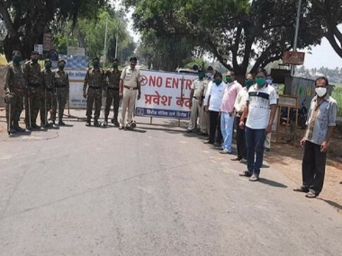 Coronavirus Outbreak: Still reeling from August 2019 flood damage, a Maharashtra village struggles under lockdown Coronavirus Outbreak: Still reeling from August 2019 flood damage, a Maharashtra village struggles under lockdown