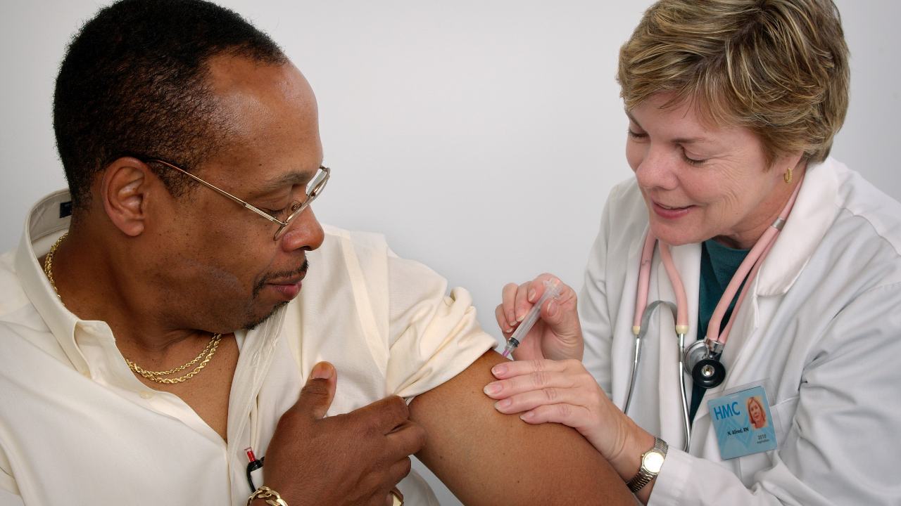 Researchers debate if infecting people on purpose to test Coronavirus vaccines is ethical Researchers debate if infecting people on purpose to test Coronavirus vaccines is ethical