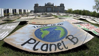 Fear of impending environmental doom causing 'climate anxiety' among youth activists around the world