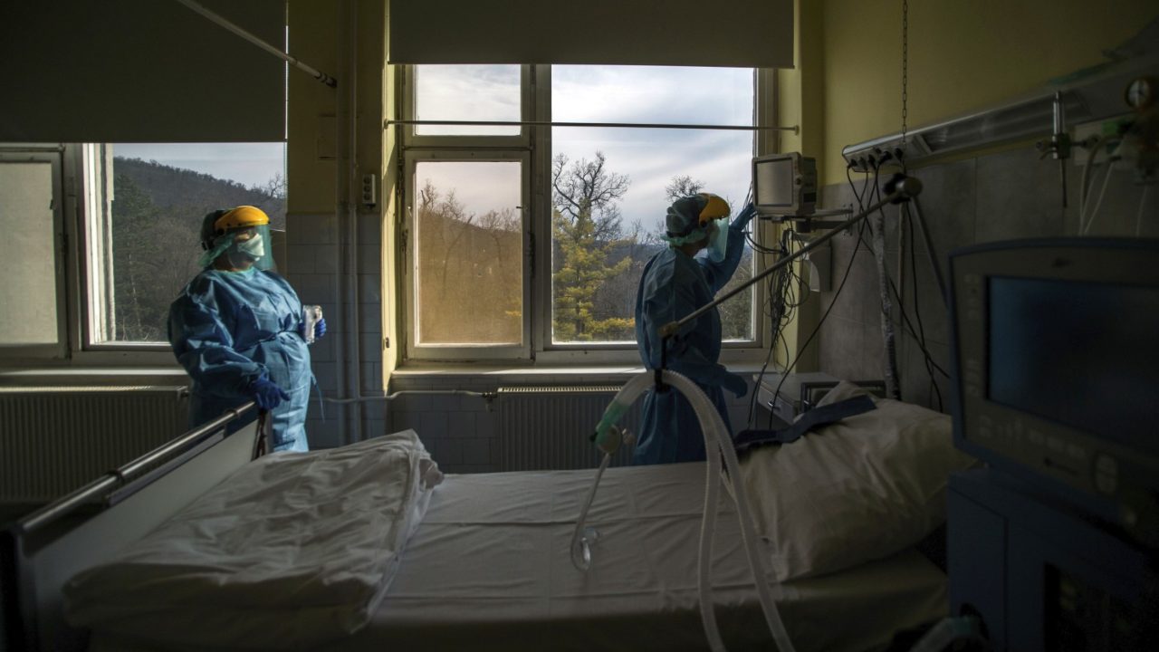 Coronavirus Outbreak: Are the use of ventilators, for seriously ill patients, causing more harm than good? Coronavirus Outbreak: Are the use of ventilators, for seriously ill patients, causing more harm than good?