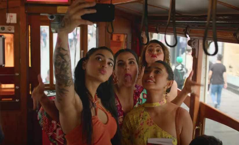 Bani J, Kriti Kulhari, Maanvi Gagroo and Sayani Gupta in a still from Four More Shots Please! Season 2. Image from YouTube