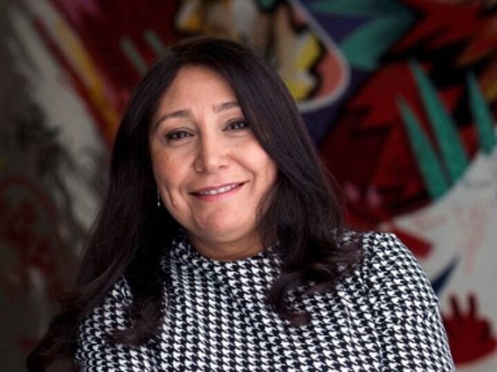 Netflix to adapt Kiera Cass' novel The Selection; filmmaker Haifaa Al-Mansour roped in to direct the feature Netflix to adapt Kiera Cass' novel The Selection; filmmaker Haifaa Al-Mansour roped in to direct the feature