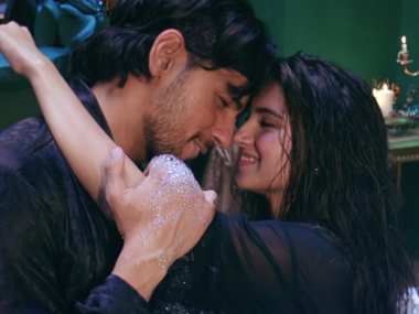 Tara Sutaria, Sidharth Malhotra team up for Masakali 2.0, Tanishk Bagchi's recreation of Sonam Kapoor song from Delhi-6 Tara Sutaria, Sidharth Malhotra team up for Masakali 2.0, Tanishk Bagchi's recreation of Sonam Kapoor song from Delhi-6