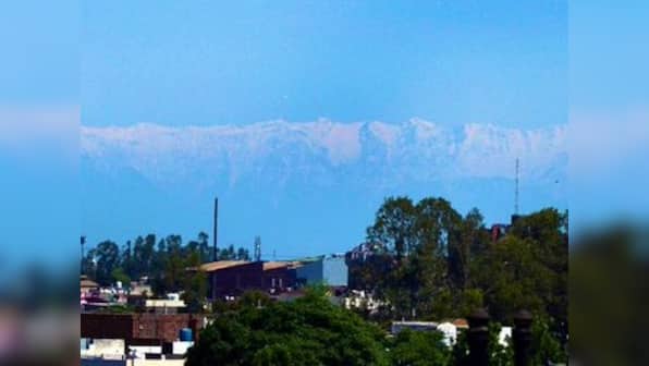 Jalandhar locals get view of snow-clad Dhauladhar peaks 213-km away thanks to clear air from lockdown; images go viral