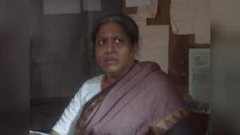 Netflix film Sethum Aayiram Pon, by debutant director Anand Ravichandran, shows how death can reunite families