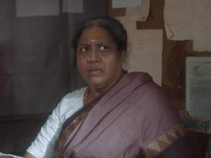 Netflix film Sethum Aayiram Pon, by debutant director Anand Ravichandran, shows how death can reunite families