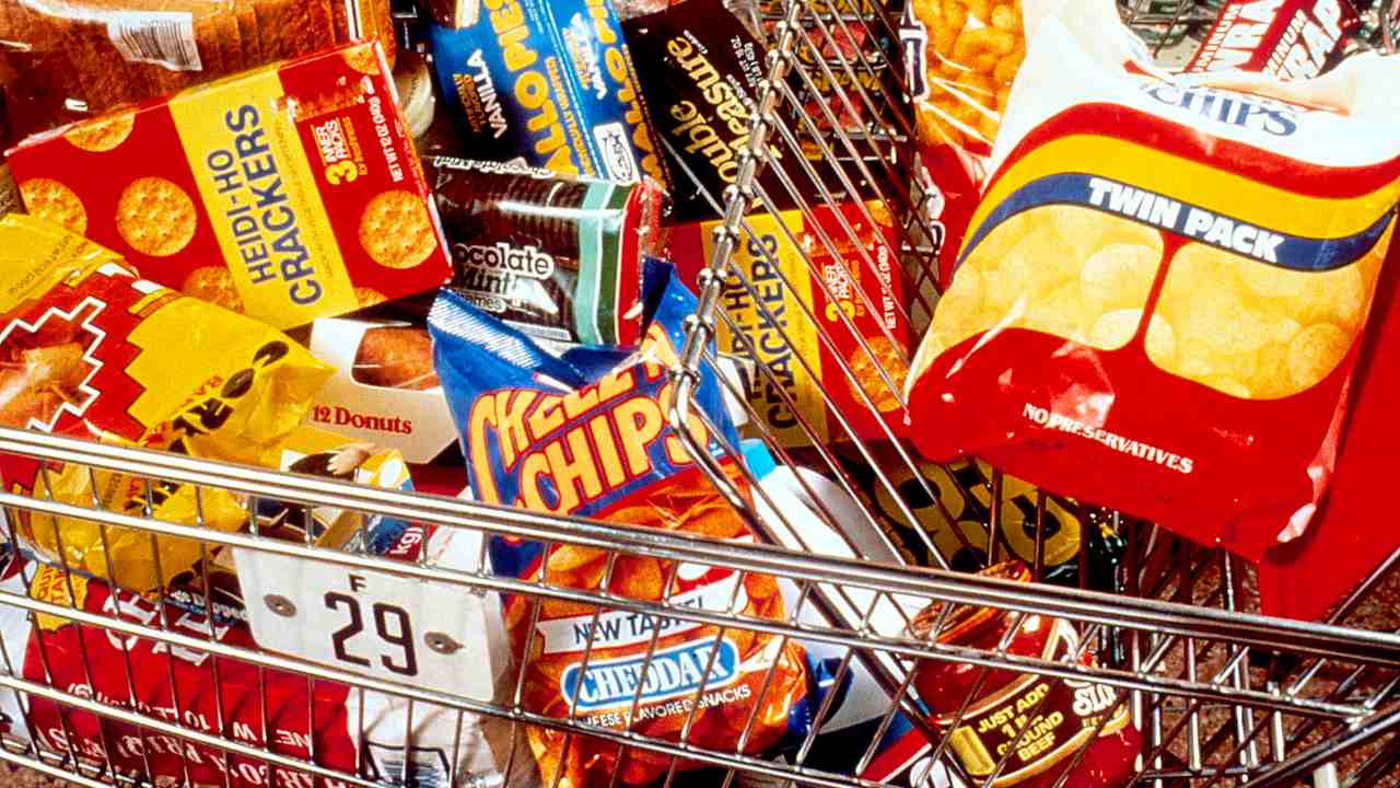 Indians should cut down on processed food as poor diet major cause behind Coronavirus death: UK cardiologist Indians should cut down on processed food as poor diet major cause behind Coronavirus death: UK cardiologist