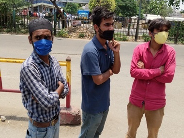 Coronavirus lockdown: Labour unions accuse BS Yediyurappa of giving in to real estate lobby after Karnataka cancels special trains for migrant workers Coronavirus lockdown: Labour unions accuse BS Yediyurappa of giving in to real estate lobby after Karnataka cancels special trains for migrant workers