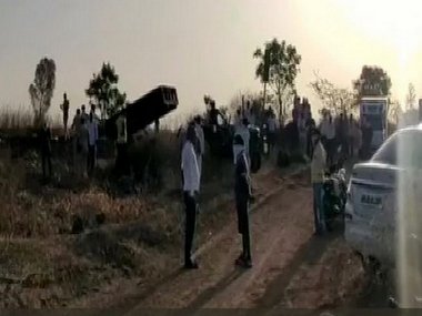 Aurangabad Train Accident: 16 migrant workers sleeping on tracks run over by goods train in Maharashtra; railway ministry orders inquiry Aurangabad Train Accident: 16 migrant workers sleeping on tracks run over by goods train in Maharashtra; railway ministry orders inquiry