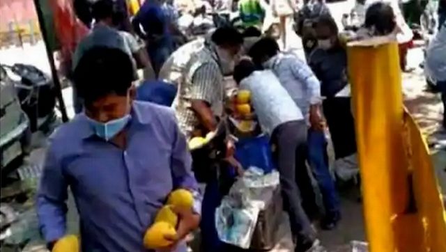 'Can now celebrate Eid with my kids': Delhi fruit seller, looted of mangoes worth Rs 30,000, overwhelmed by donations of over Rs 8 lakh 'Can now celebrate Eid with my kids': Delhi fruit seller, looted of mangoes worth Rs 30,000, overwhelmed by donations of over Rs 8 lakh