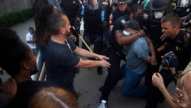 George Floyd death: Ex-Minneapolis cop charged with murder, authorities impose curfews as protesters clash with police George Floyd death: Ex-Minneapolis cop charged with murder, authorities impose curfews as protesters clash with police