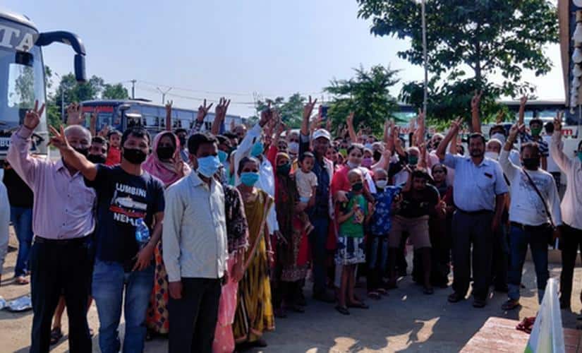 Nearly 900 kilometres away from Guwahati but Assam cancer patients in a cheerful mood in Bihar's Muzaffarpur as they slowly get closer home. Image courtesy Devasish Sharma. 