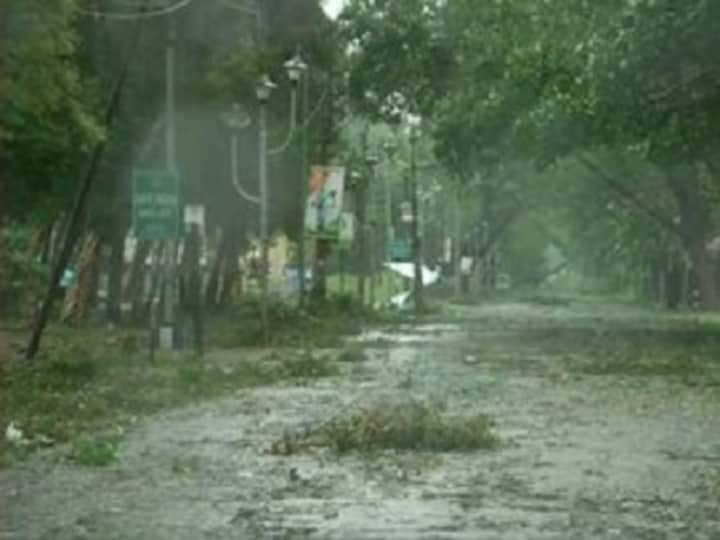 Cyclone Amphan: First arm touches land along West Bengal coast, storm to reach near Kolkata by evening, says IMD
