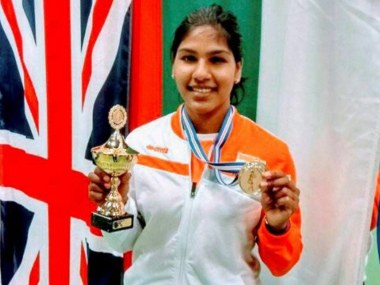 Indian fencer CA Bhavani Devi using kitbag as target practice amidst COVID-19 lockdown Indian fencer CA Bhavani Devi using kitbag as target practice amidst COVID-19 lockdown