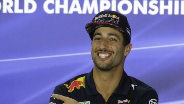 Formula 1: Daniel Ricciardo had discussions over possible Ferrari move before opting for McLaren Formula 1: Daniel Ricciardo had discussions over possible Ferrari move before opting for McLaren