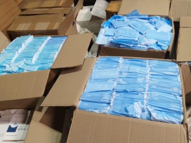 Delhi Customs officials seize PPE kits, sanitisers and lakhs of masks; consignments were being smuggled to US, UAE and Europe Delhi Customs officials seize PPE kits, sanitisers and lakhs of masks; consignments were being smuggled to US, UAE and Europe