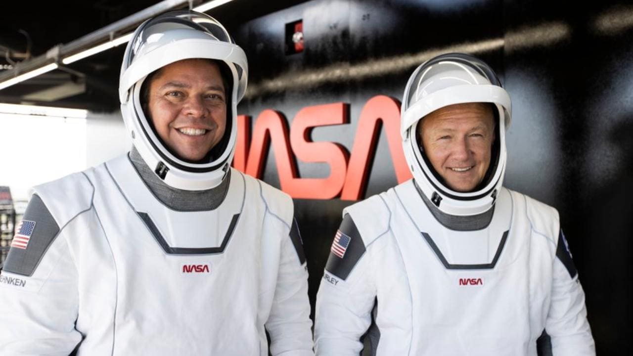 NASA astronoauts Doug Hurley and Bob Behnken take part in a dress rehersal for the final launch day. Image credit: SpaceX/Twitter