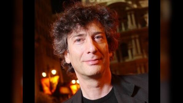Neil Gaiman issues apology for breaking lockdown rules; travelling from New Zealand to Scotland amidst the coronavirus pandemic