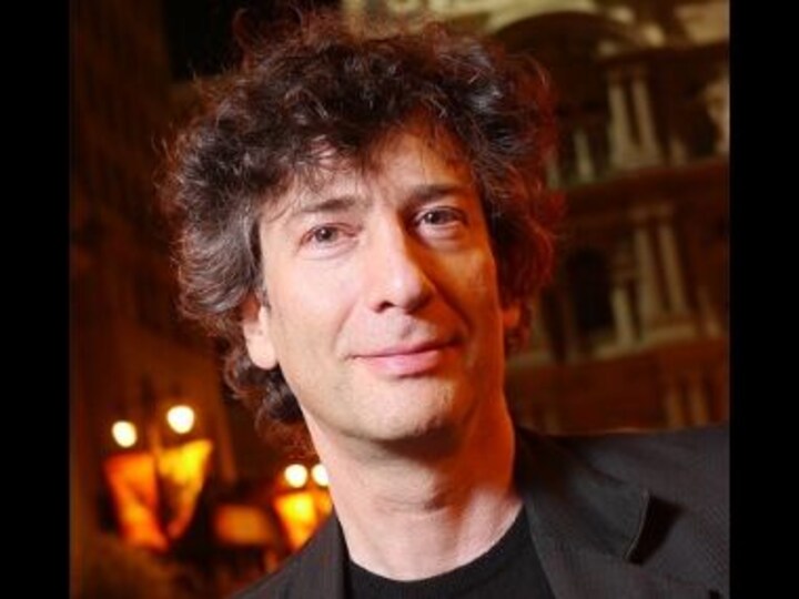 Neil Gaiman issues apology for breaking lockdown rules; travelling from New Zealand to Scotland amidst the coronavirus pandemic