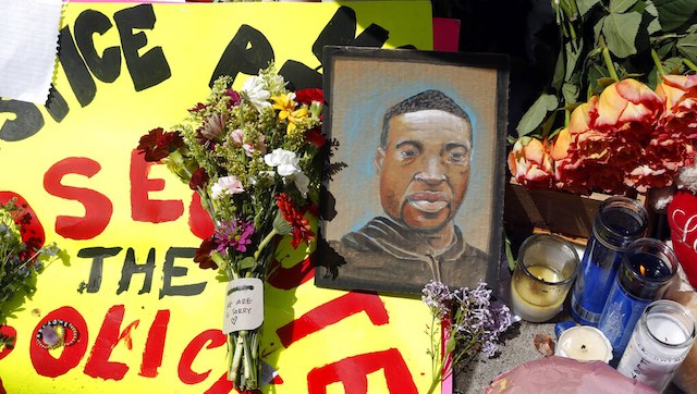 Four Minneapolis policemen fired hours after viral video shows officer kneeling on neck of African-American man who died Four Minneapolis policemen fired hours after viral video shows officer kneeling on neck of African-American man who died