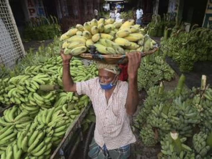 Andhra Pradesh on high alert as 33 linked to Chennai's Koyambedu market COVID-19 cluster test positive; confirmed cases rise to 2,051