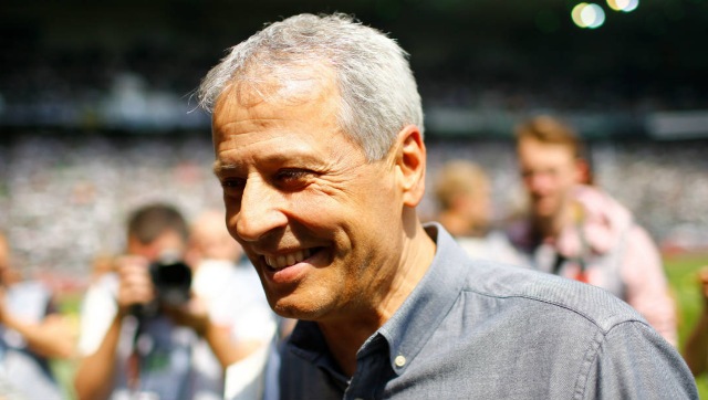 Bundesliga: Borussia Dortmund coach Lucien Favre receives backing of club CEO despite Bayern dashing their title hopes Bundesliga: Borussia Dortmund coach Lucien Favre receives backing of club CEO despite Bayern dashing their title hopes