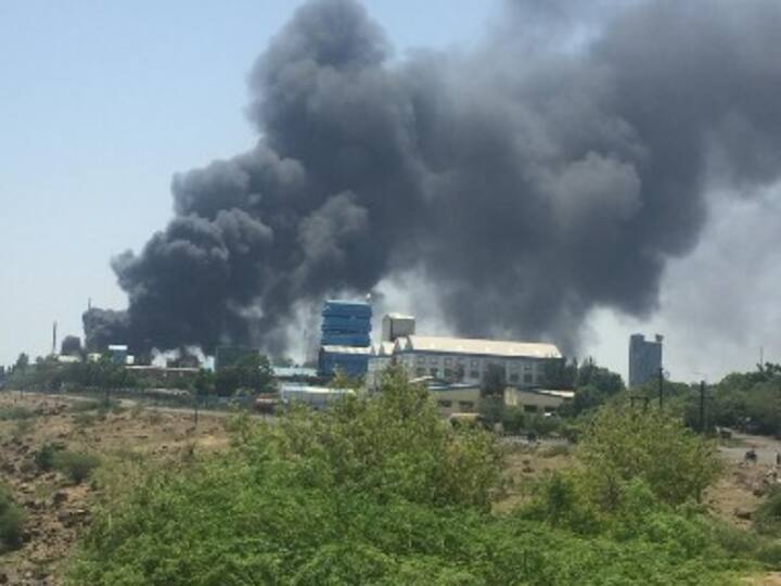 Major fire breaks out at chemical factory in Pune's Kurkumbh MIDC area; five fire tenders rushed to spot, no casualties so far