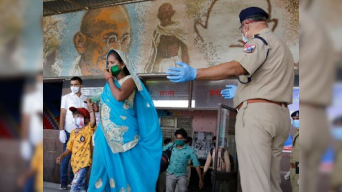 Coronavirus outbreak: 2,211 Maharashtra Police personnel found COVID-19 positive; 25 dead