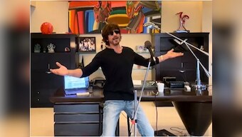 Watch: Shah Rukh Khan sings about surviving lockdown in 'Sab Sahi Ho Jayega' for I For India virtual concert