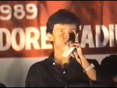 Sonu Nigam shares old video of him singing Mahabharat title track in presence of director BR Chopra Sonu Nigam shares old video of him singing Mahabharat title track in presence of director BR Chopra