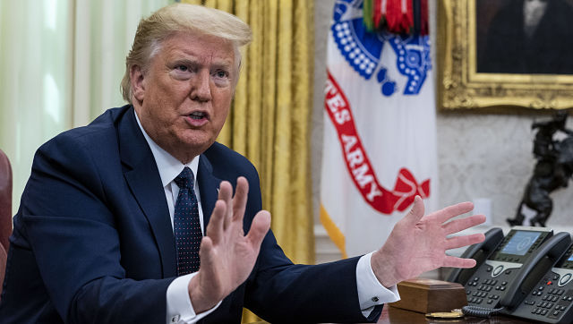 Donald Trump signs Executive Order cracking down on social media, while claiming to protect 'free speech' Donald Trump signs Executive Order cracking down on social media, while claiming to protect 'free speech'