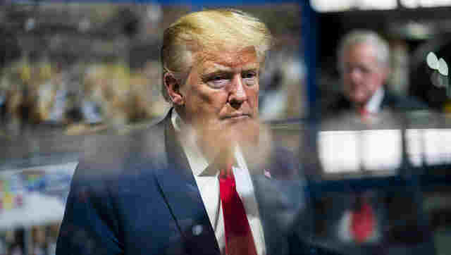 Twitter fact-checks inaccuracies in Donald Trump's tweets after years of espousing hands-off approach with president Twitter fact-checks inaccuracies in Donald Trump's tweets after years of espousing hands-off approach with president