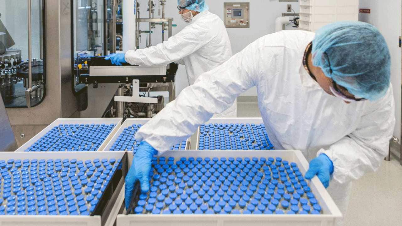 Unloading filled vials of remdesivir. Image credit: Gilead science