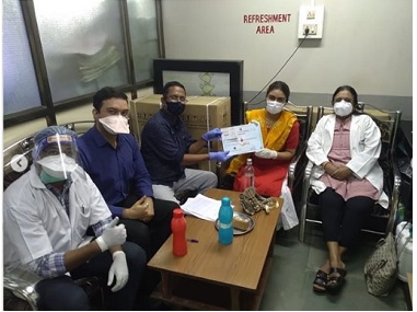 Coronavirus Outbreak: Zoa Morani donates blood for plasma therapy trails, expresses gratitude to doctors in Instagram post Coronavirus Outbreak: Zoa Morani donates blood for plasma therapy trails, expresses gratitude to doctors in Instagram post