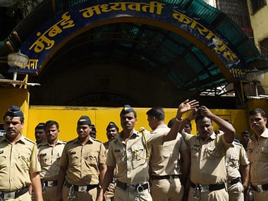 As COVID-19 spreads to Mumbai's Arthur Road jail, Jamiat Ulema-e-Hind says it will approach SC seeking bail to eligible inmates across India As COVID-19 spreads to Mumbai's Arthur Road jail, Jamiat Ulema-e-Hind says it will approach SC seeking bail to eligible inmates across India