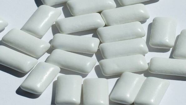 'Experimental chewing gum 'traps' Omicron particles in saliva'