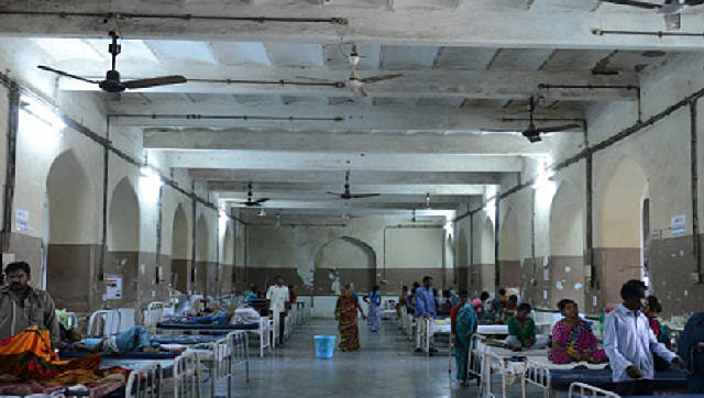 Coronavirus Outbreak: 7,000 beds to be added in Mumbai hospitals over next 14 days to treat COVID-19 patients Coronavirus Outbreak: 7,000 beds to be added in Mumbai hospitals over next 14 days to treat COVID-19 patients