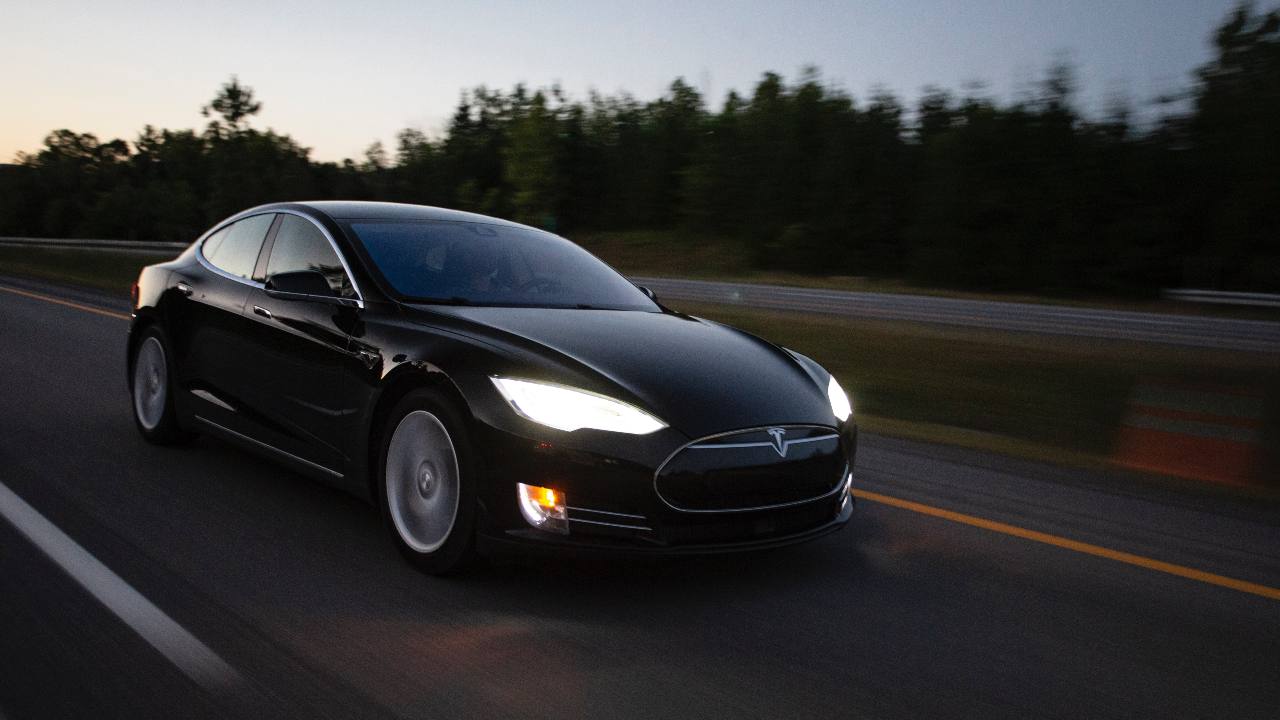 Elon Musk tweets saying he might install Minecraft, Pokemon Go in Tesla cars Elon Musk tweets saying he might install Minecraft, Pokemon Go in Tesla cars